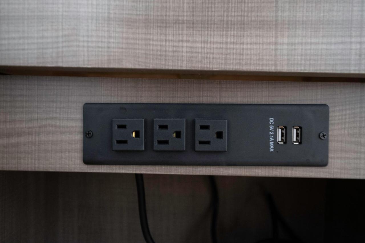 エコノ ロッジ アンド スイーツ レイク ノーマン コーネリアス エクステリア 写真
